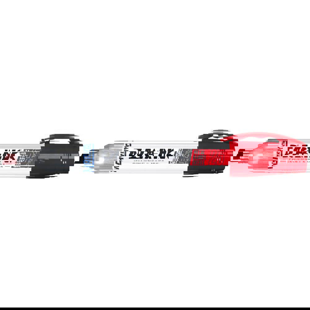 Metal barrel, permanent ink marker with medium chisel tip